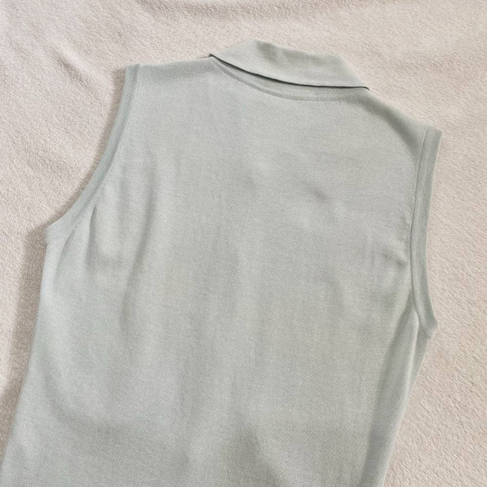 Chanel Boutique Vintage Knitted Vest In Duck Egg Blue Cc Buttons Size 34 View 4